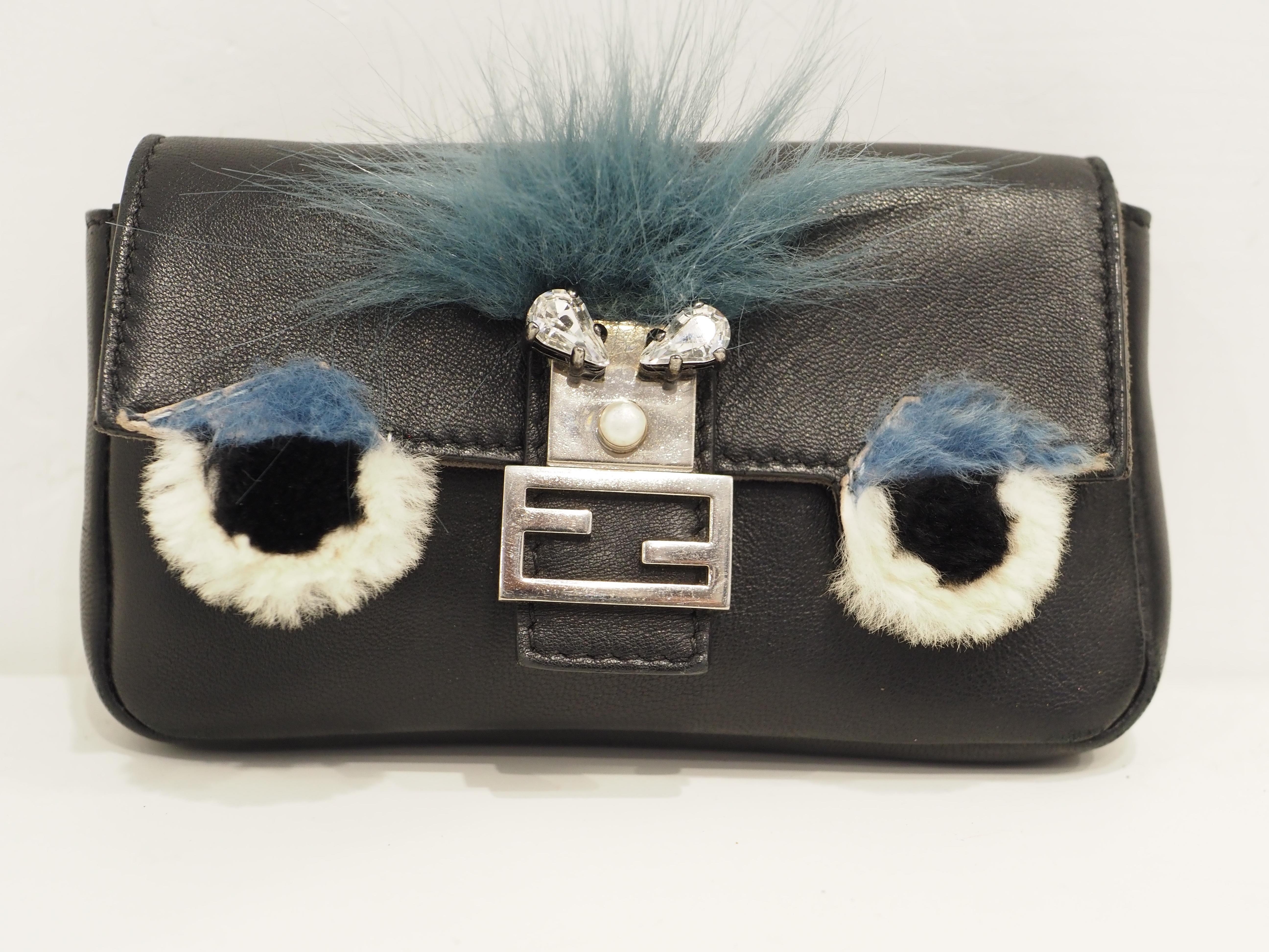 Baguette micro mostro di Fendi 
totalmente made in italy
ùMisure: 14*8 cm