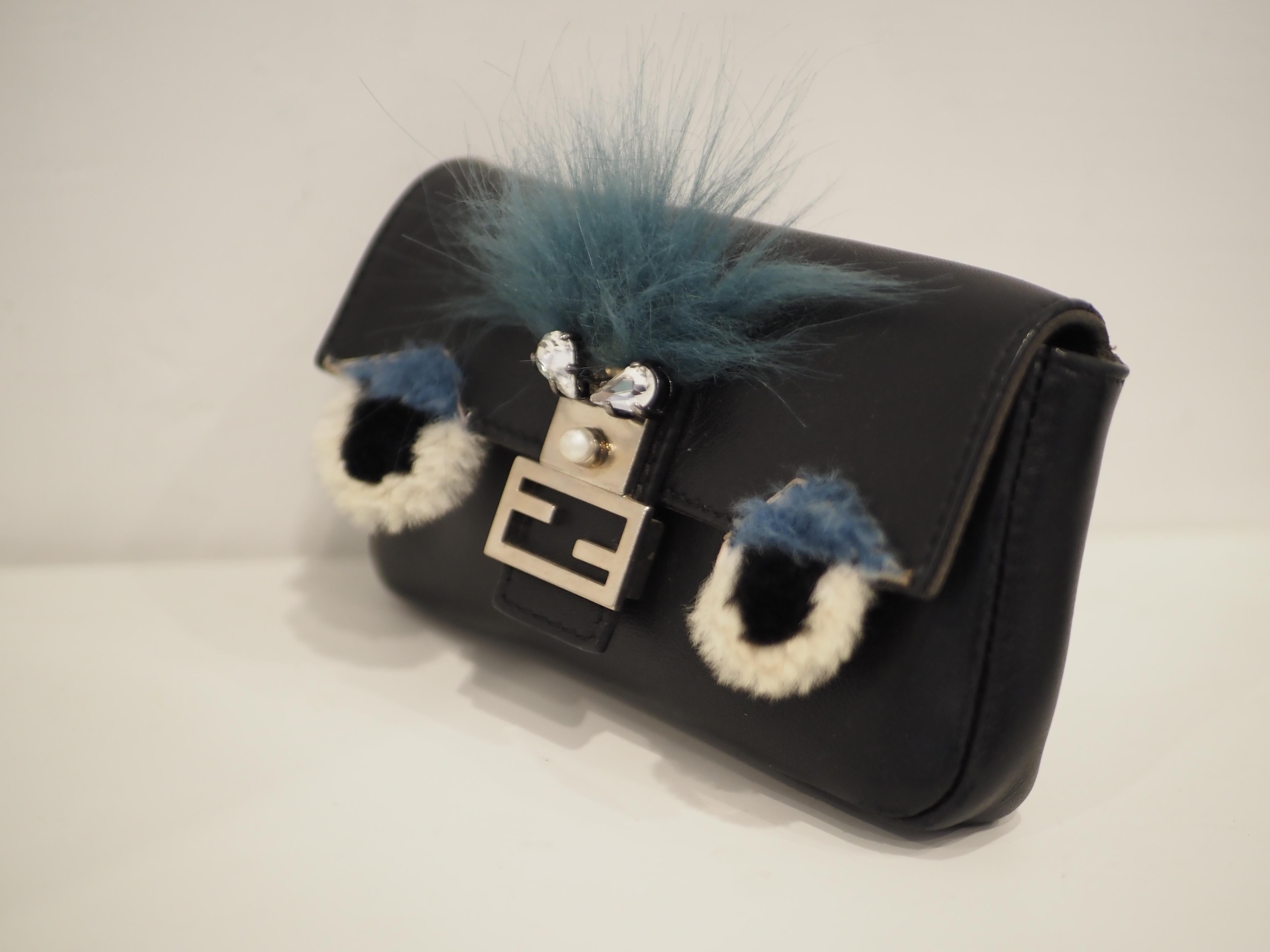 Baguette micro mostro di Fendi in vendita 1