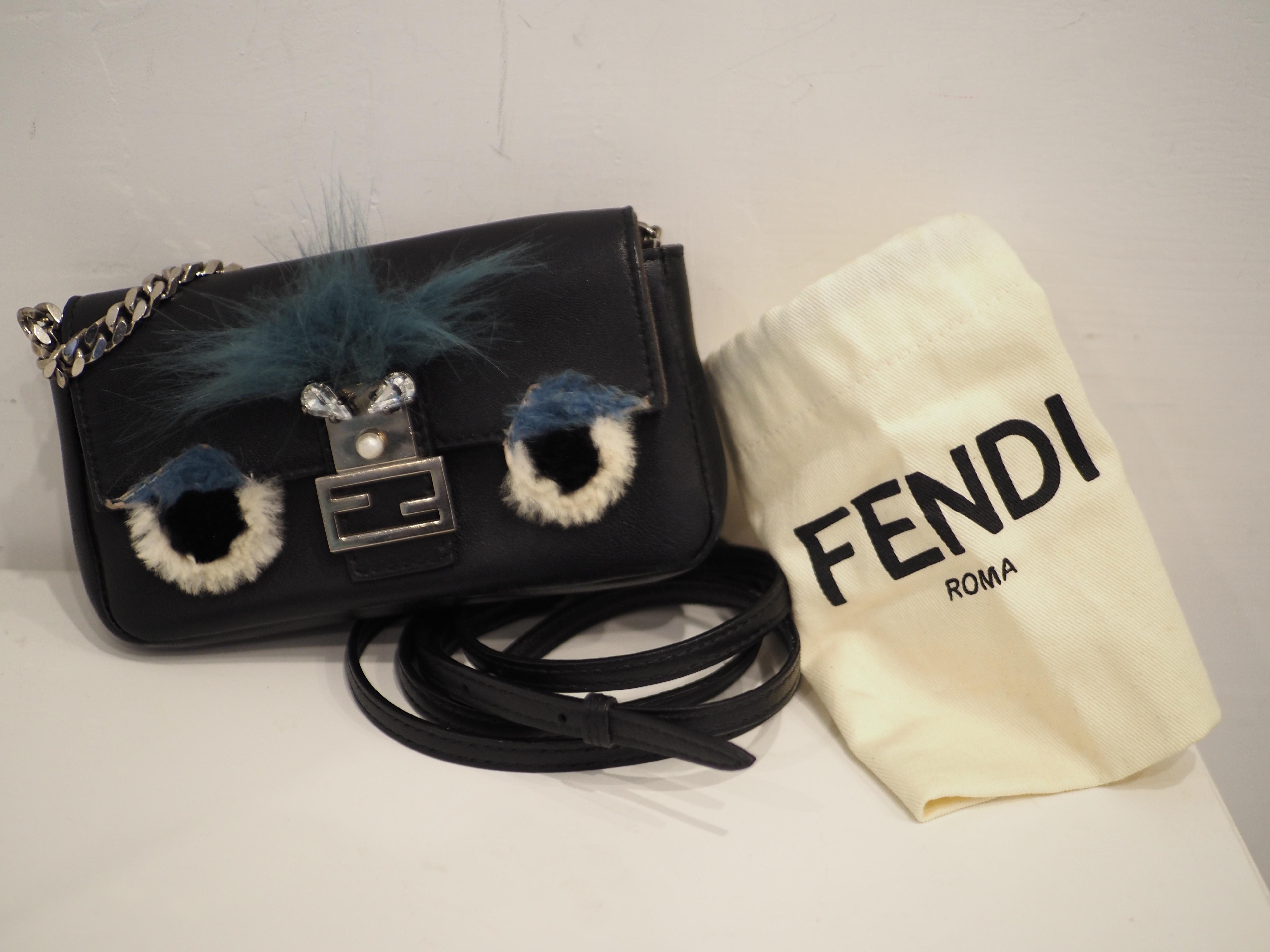 Baguette micro mostro di Fendi in vendita 4