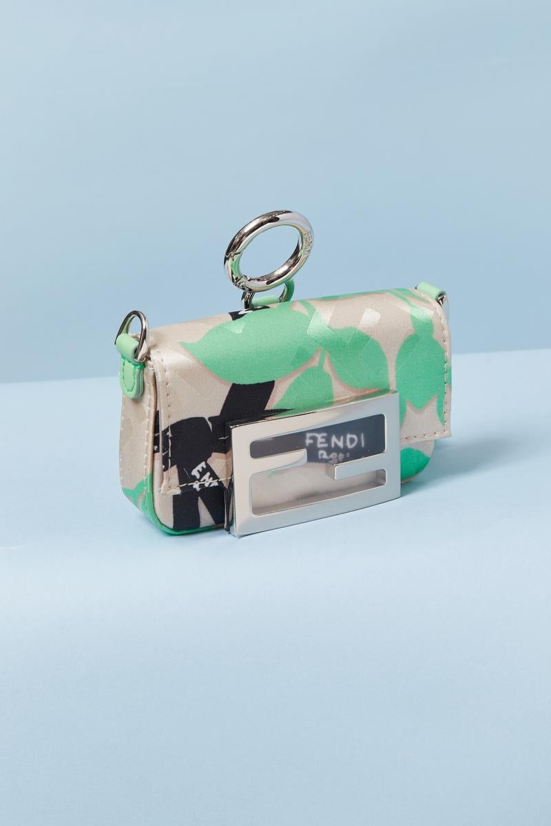 Donna Mini borsa Fendi in seta verde, beige e nera in vendita