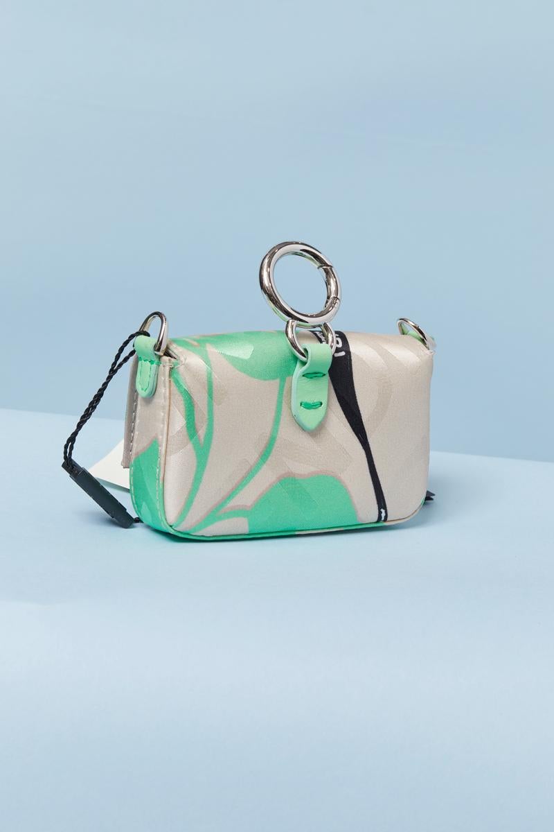 Mini borsa Fendi in seta verde, beige e nera in vendita 2