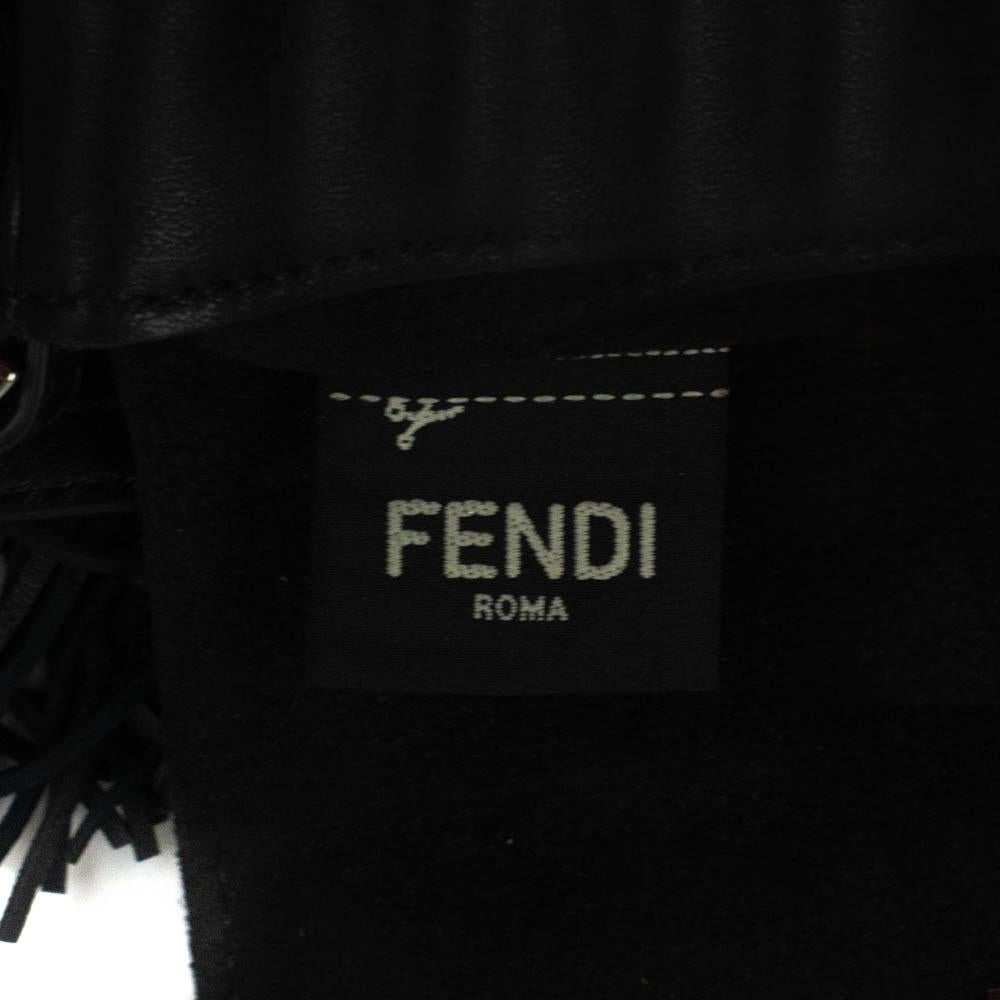 Women's FENDI mini baguette Shoulder bag in Black Leather For Sale