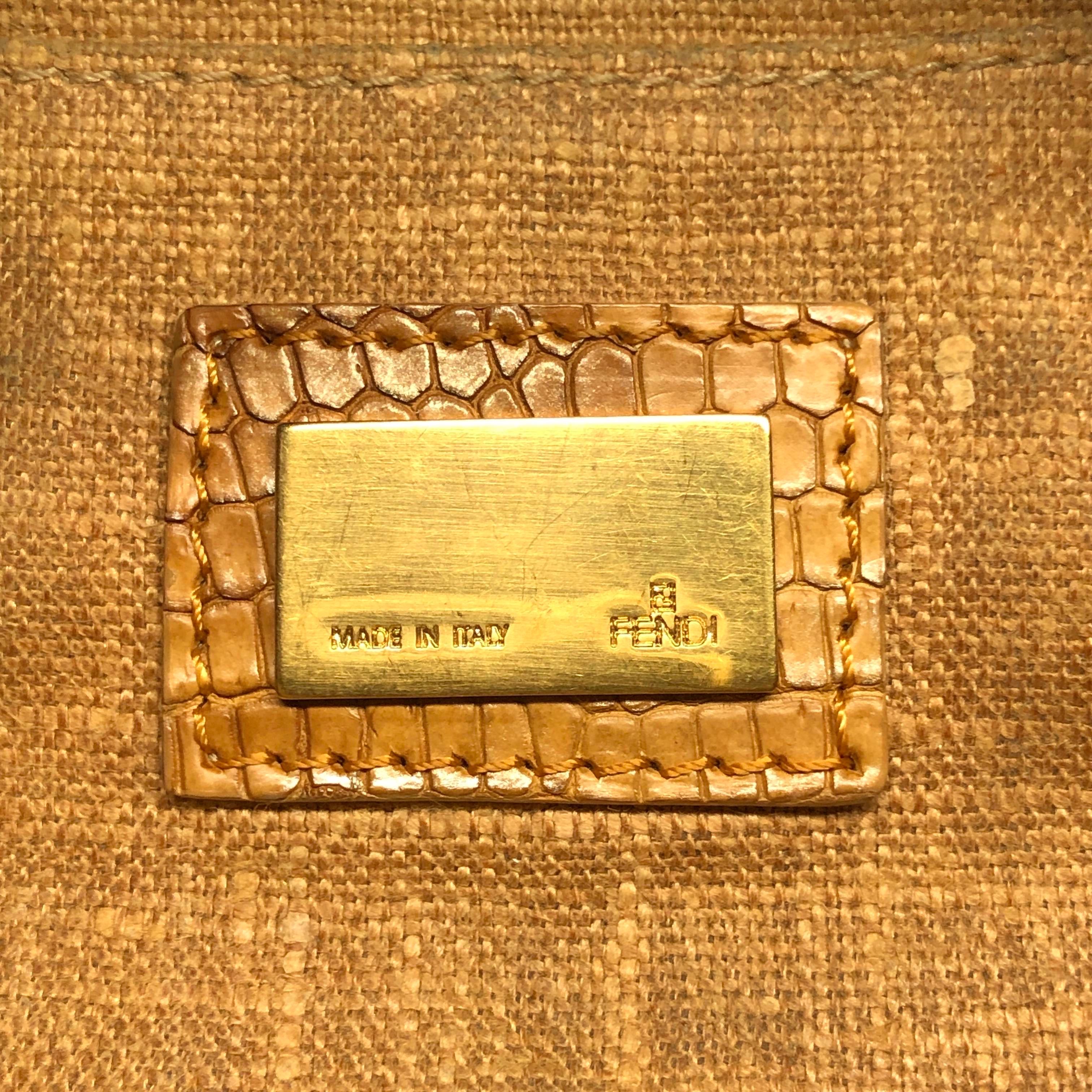 Fendi Mini Mamma Baguette Azul Denim Amarillo Piel Correa en venta 1