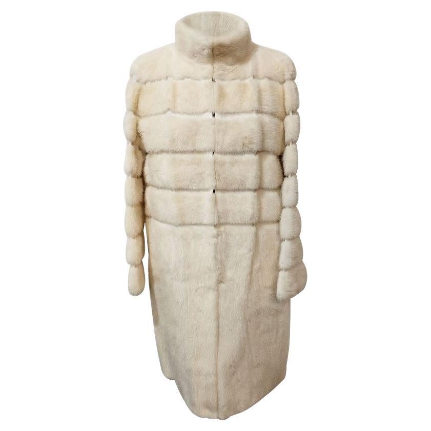 Fendi Mink fur coat size 42 For Sale