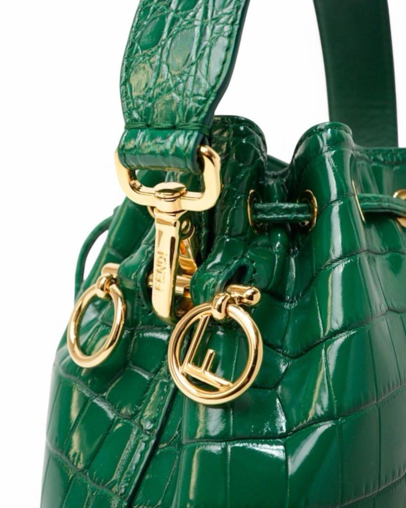 Fendi Mon Tressor Bucket Mini Coconut Green en vente 7