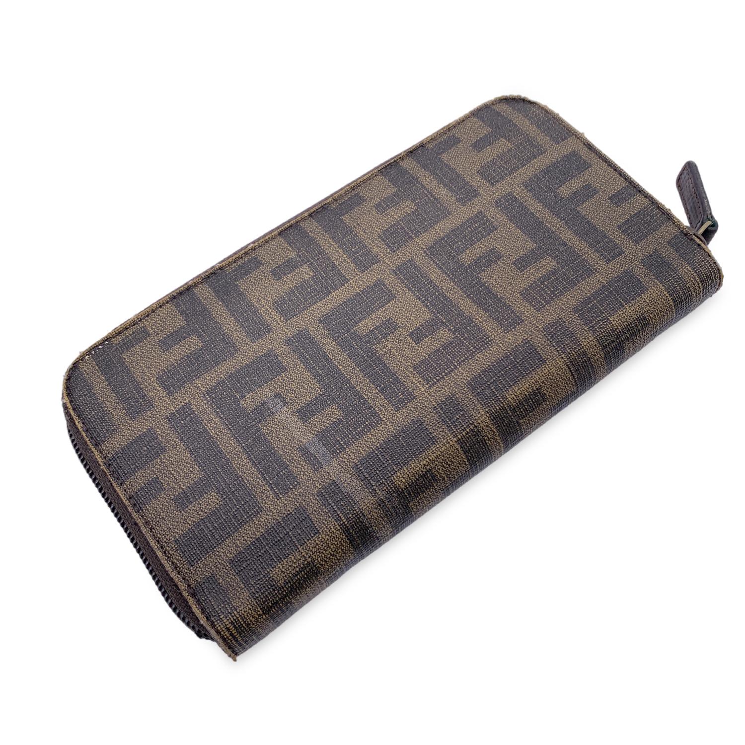 Fendi Monogram Zucca Canvas Zippy Long Continental Wallet In Good Condition In Rome, Rome