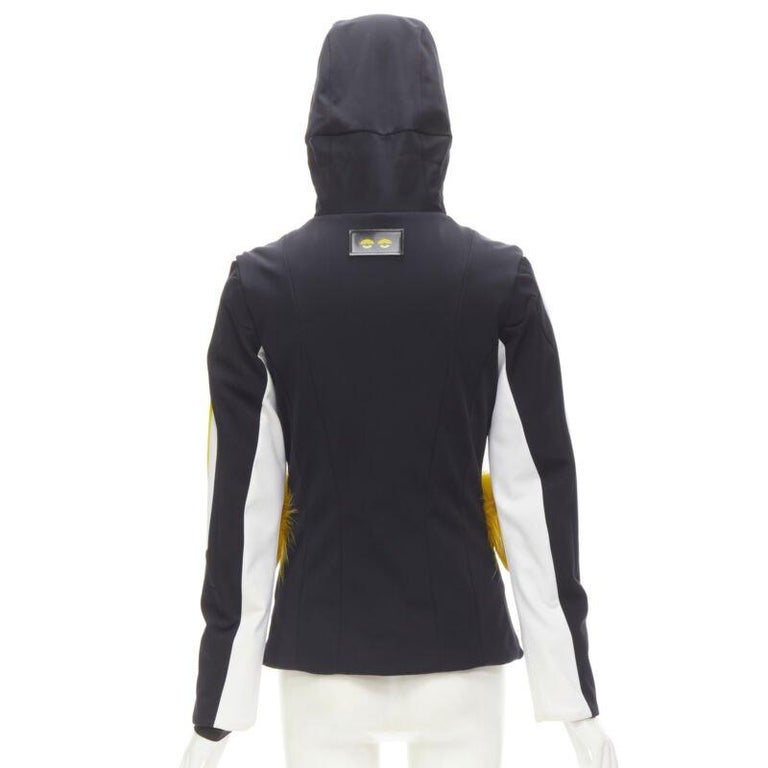 Fendi Monster Bug Eye, giacca da sci in pelliccia gialla e nera