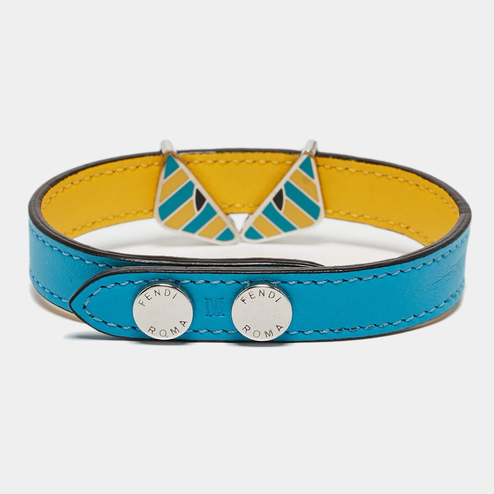 Mouvement esthétique Fendi Monster Eye Bracelet en cuir émaillé couleur argent en vente