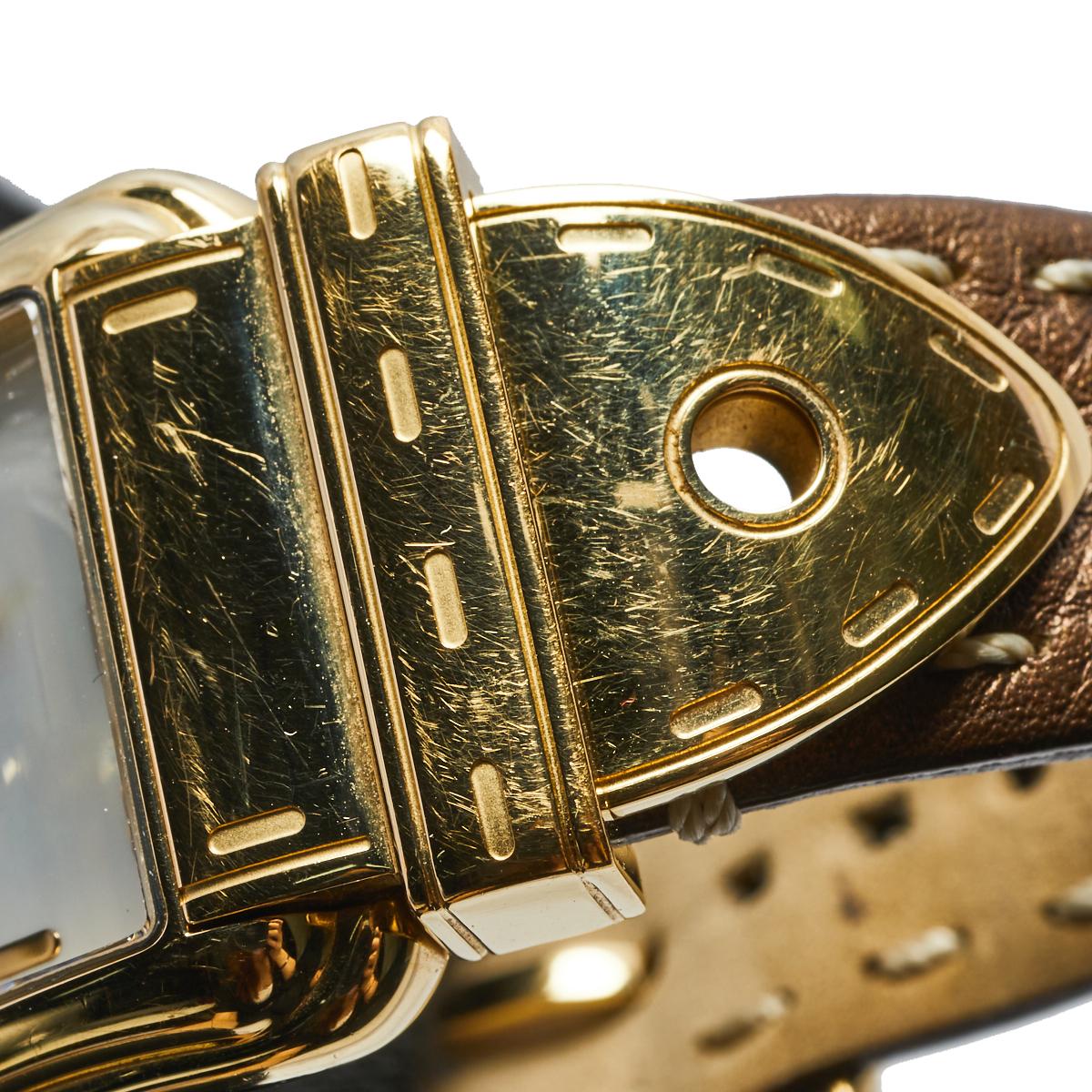 Fendi Mother of Pearl Gold Plated Leather B.Fendi 3800G Women's Wristwatch 33 mm In Good Condition In Dubai, Al Qouz 2