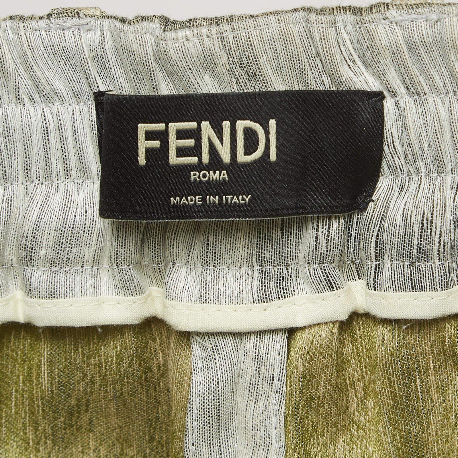 Fendi Multicolor Abstract Print Linen Blend Cargo Shorts M In Good Condition For Sale In Dubai, Al Qouz 2