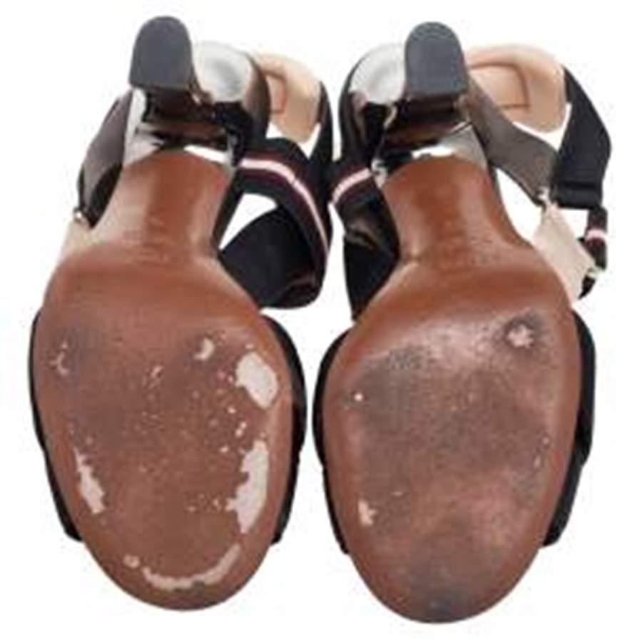 Fendi Multicolor Canvas Colibri Slingback Sandals Size 36 In Good Condition In Dubai, Al Qouz 2