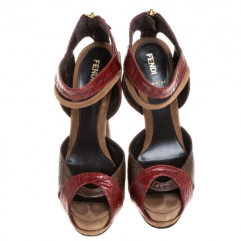 Fendi Multicolor Croc Embossed Leather Platform Sandals Size 38 In Good Condition For Sale In Dubai, Al Qouz 2