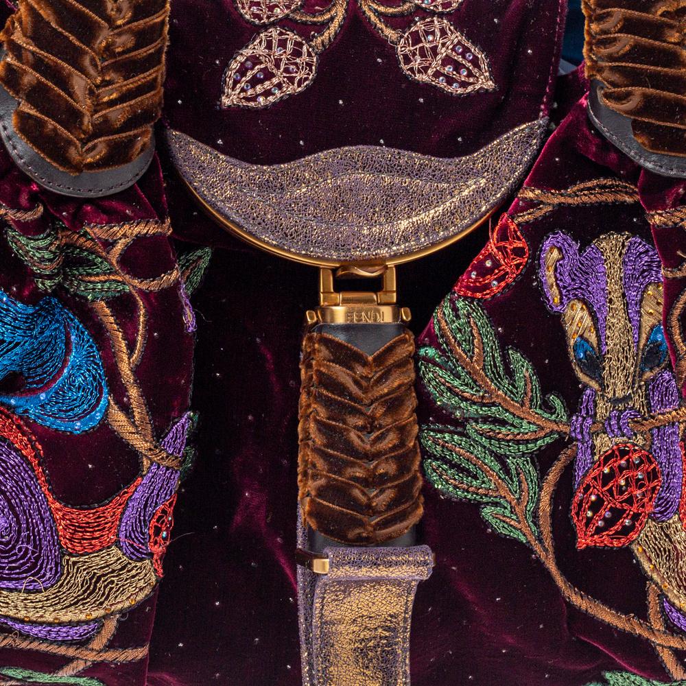 Fendi Multicolor Embroidered Squirrel Velvet Spy Bag In Good Condition In Dubai, Al Qouz 2