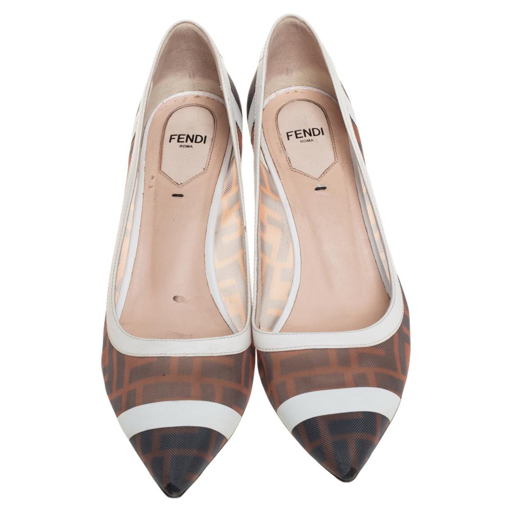 Fendi applies edgy tropes to these Colibri pumps, elevating the classic point-toe silhouette. Made from mesh and leather, these Fendi pumps are delightful. They feature the Zucca logo print all over, comfortable leather-lined insoles, and 6 cm