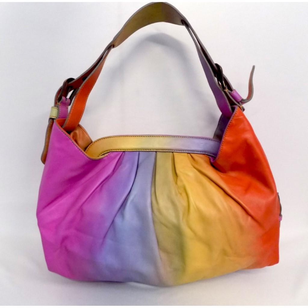 This bag from Fendi will do justice to both style and comfort. Carry this multicolour bag to your next event for a statement-making impression. Incorporate a touch of glamour to your clothing with this inviting leather bag.

