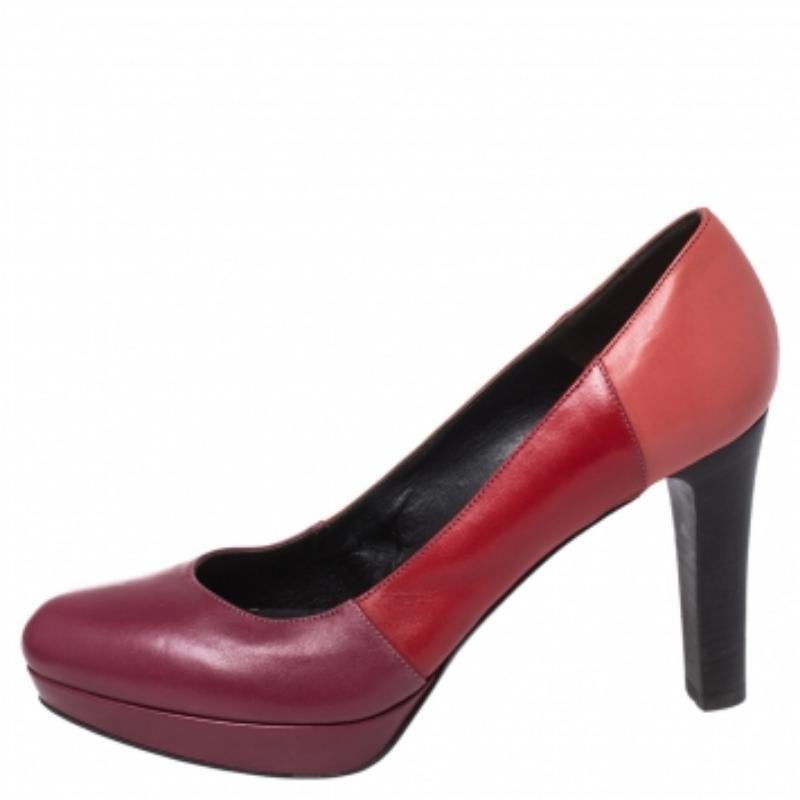 Fendi yet again brings a stunning set of pumps that makes us marvel at its beauty and craftsmanship. Crafted from leather in multiple shades, they are adorned with round toes and sturdy heels. There are endless ways to style these beauties.