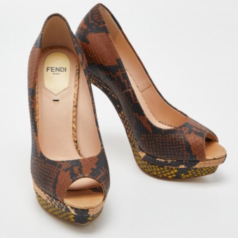 Women's Fendi Multicolor Python Embossed Leather Peep Toe Platform Pumps Size 35 For Sale