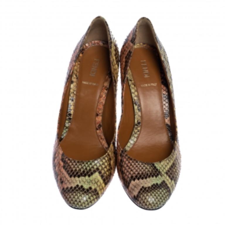 Fendi Multicolor Python Pumps Size 39 In Good Condition For Sale In Dubai, Al Qouz 2