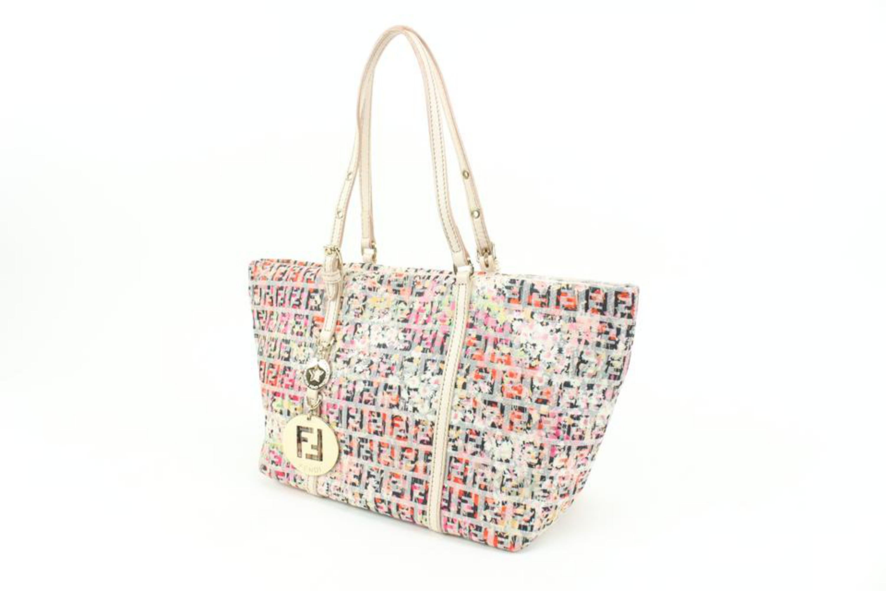 Fendi Multicolor Zucchino Floral Print Canvas Superstar Shopping Tote 39f37s
Date Code/Serial Number: 
Made In: Italy
Measurements: Length:  13.5