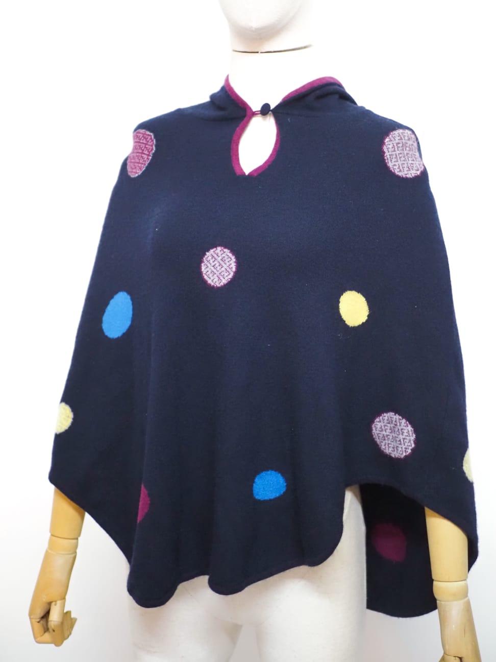 Fendi multicoloured cape For Sale 4
