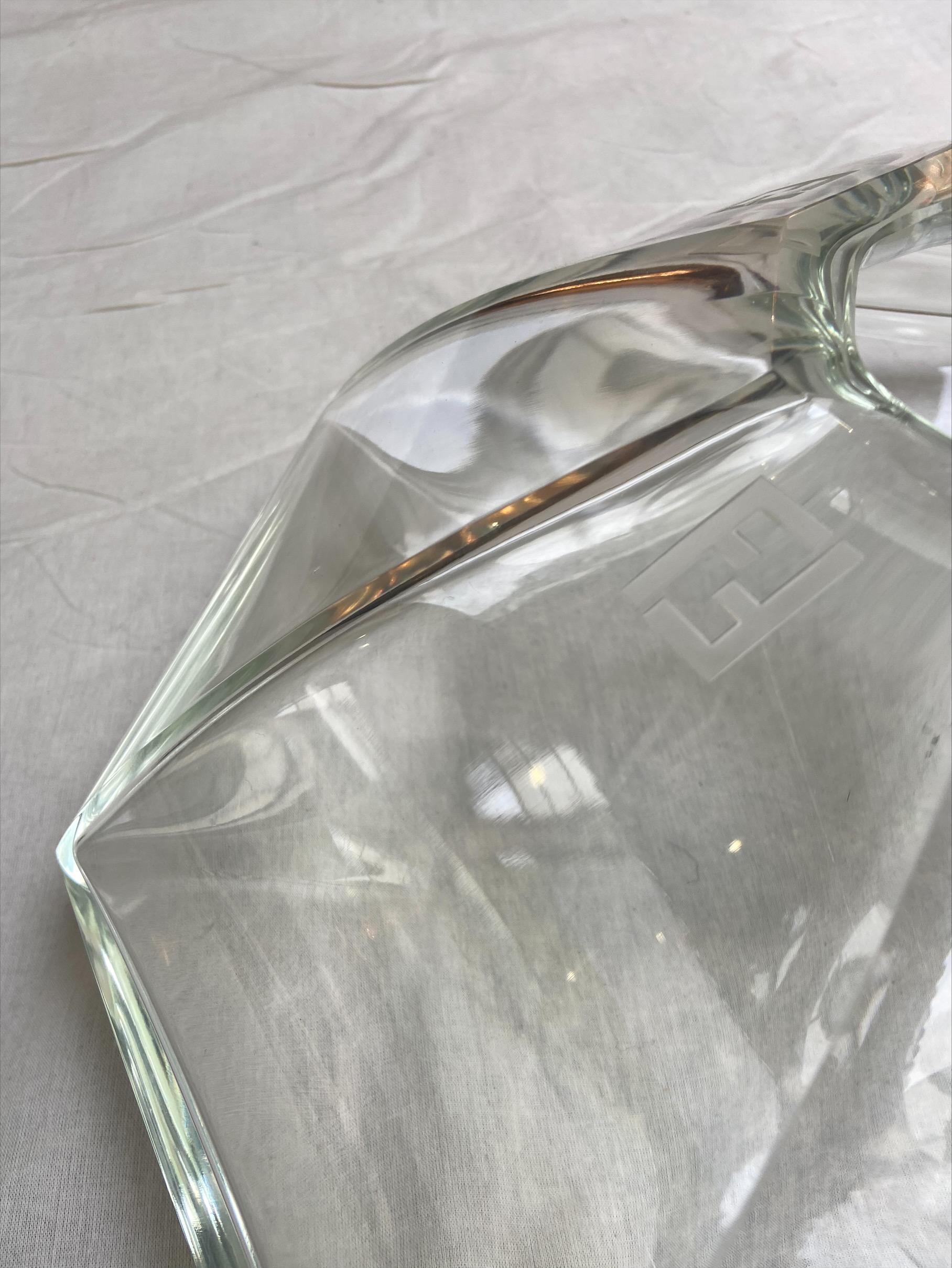 Fendi murano vase - Circa 2010
Murano glass
Measures: D40 x H14.

Perfect condition.