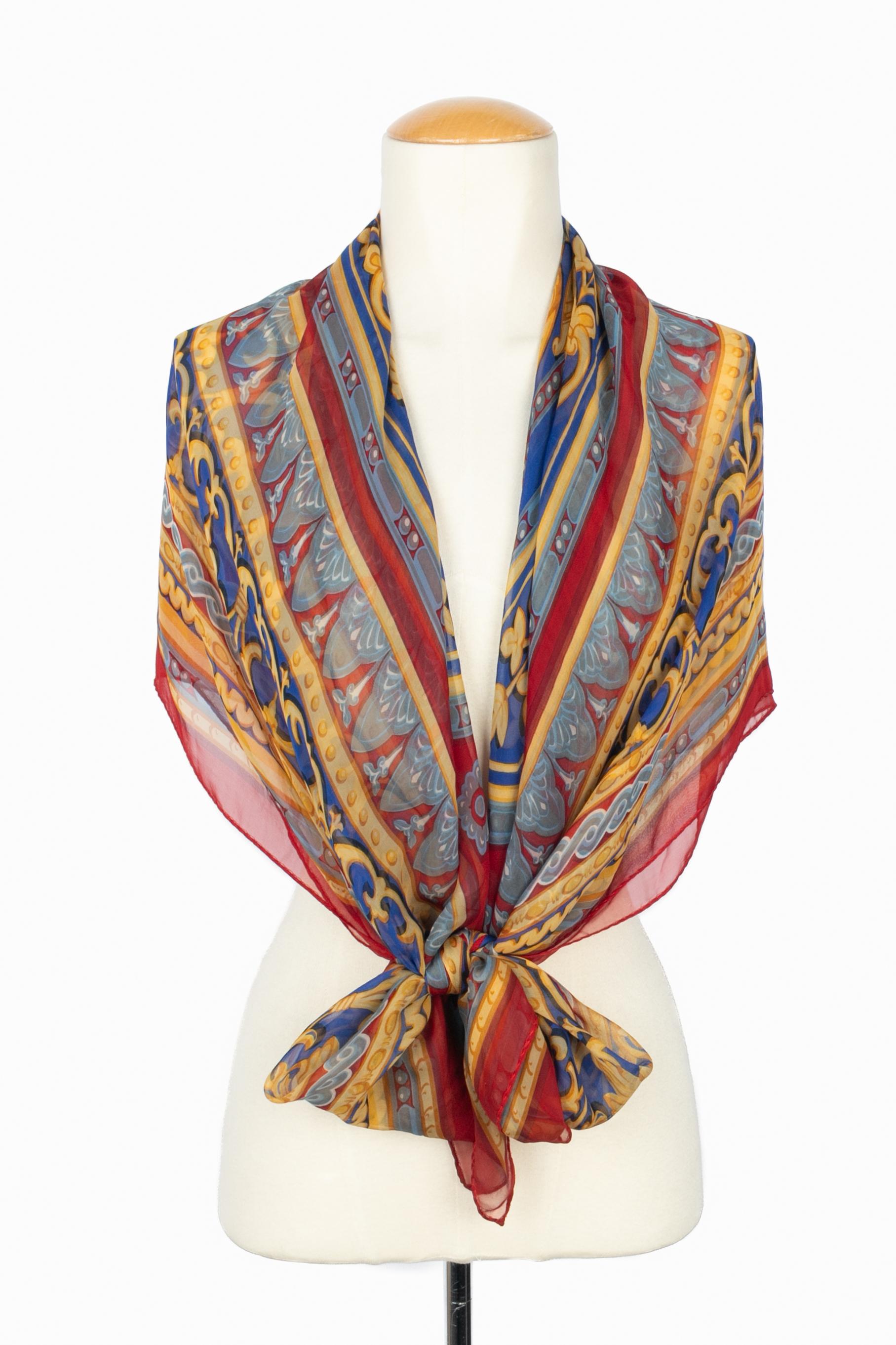 Fendi foulard in mussola in vendita