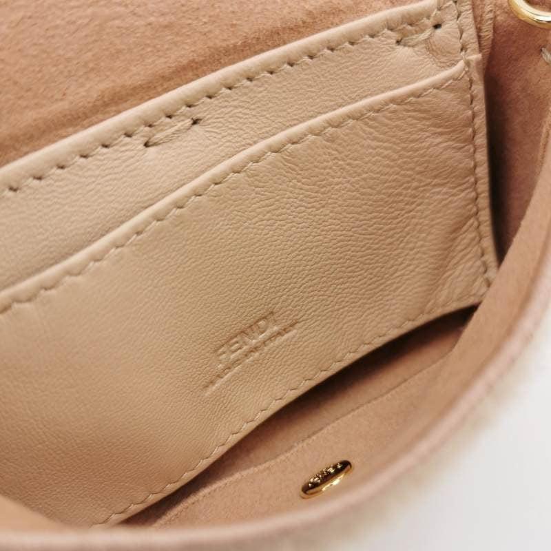 Fendi Nano Baguette Charm in pelliccia di visone rosa con catena in vendita 3