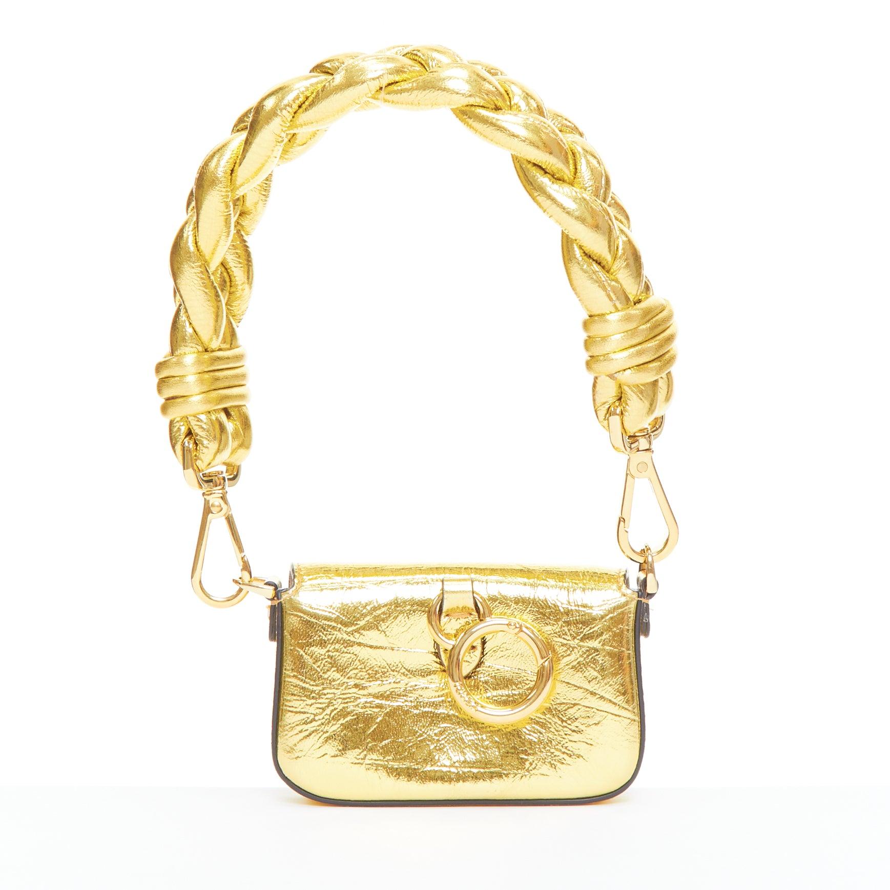 De las mujeres Minibolso FENDI Nano Baguette Maxi Handle oro metálico FF hebilla