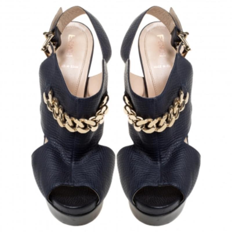 Women's Fendi Navy Blue Leather Chain Details Slingback Platform Sandals Size 38 For Sale
