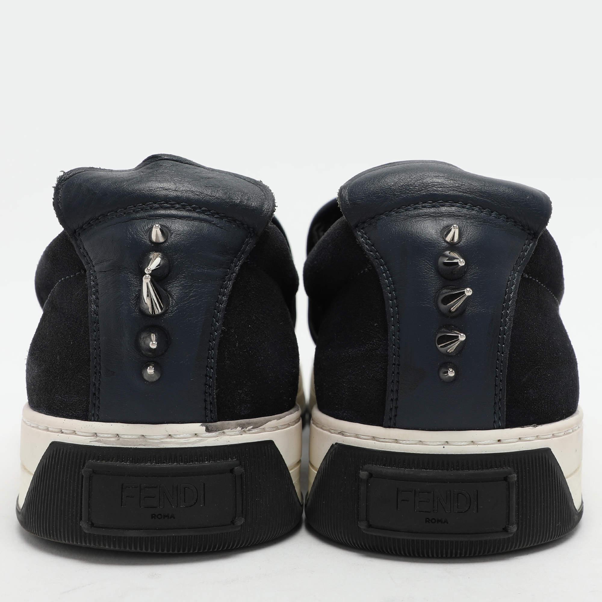 Baskets Monster Eyes de Fendi en daim bleu marine, taille 42 Pour hommes en vente