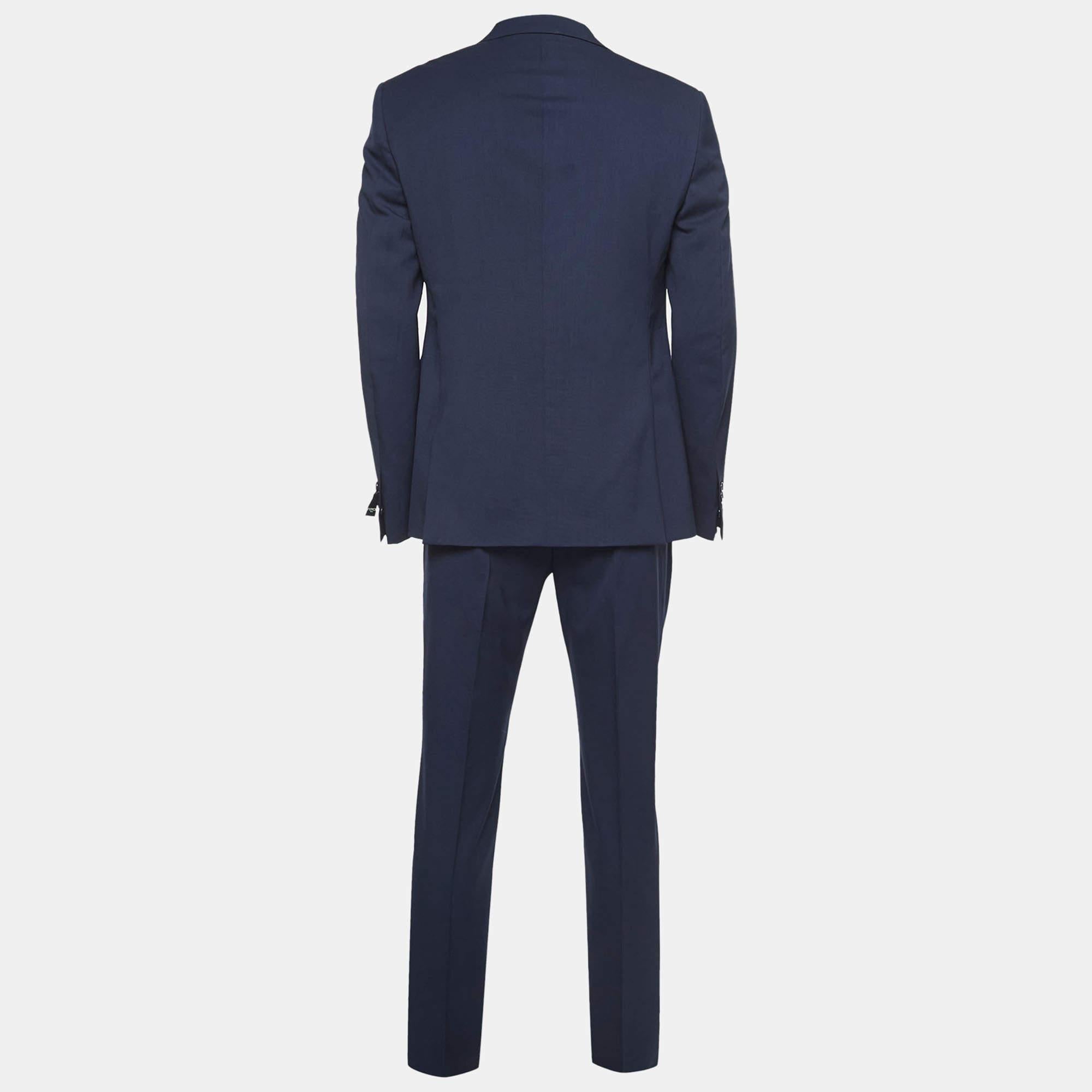 Characterized by impeccable tailoring, a good fit, and the use of quality materials, this suit set will help you serve dapper looks. Style it with oxfords or loafers to bring out the stylish appeal of the creation.

Includes
Original Dustbag, Brand
