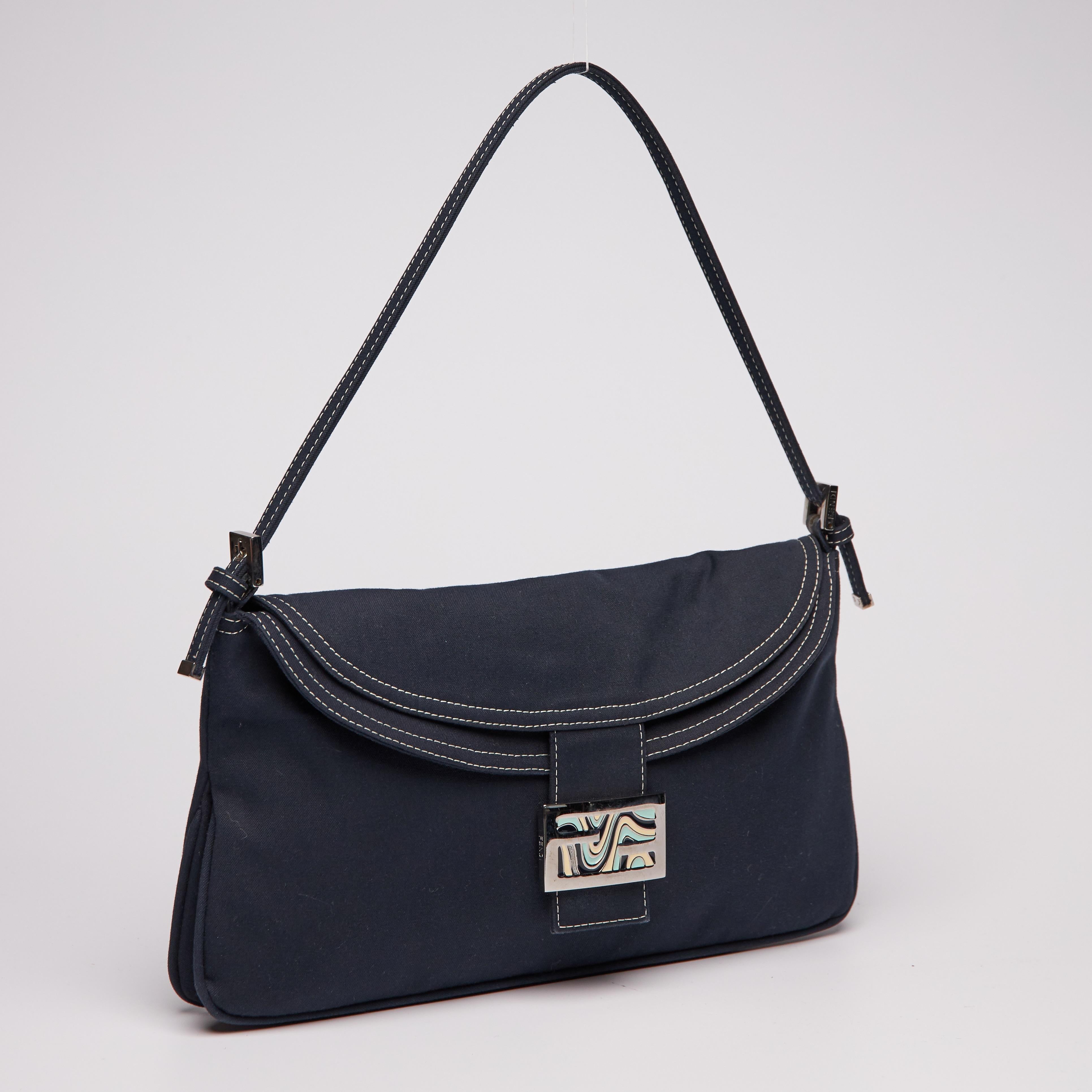 Fendi Baguette-Tasche aus Baumwolle in Marineblau (Schwarz) im Angebot