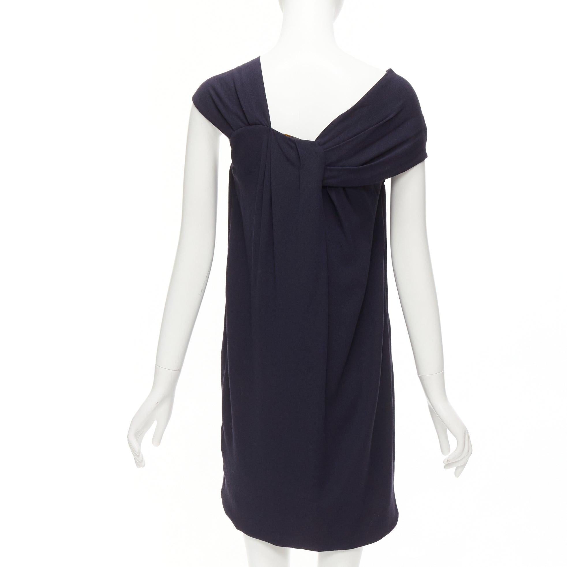 Donna Fendi, miniabito in lana, viscosa, blu, collo a pieghe asimmetrico, foderato in seta IT38 XS in vendita