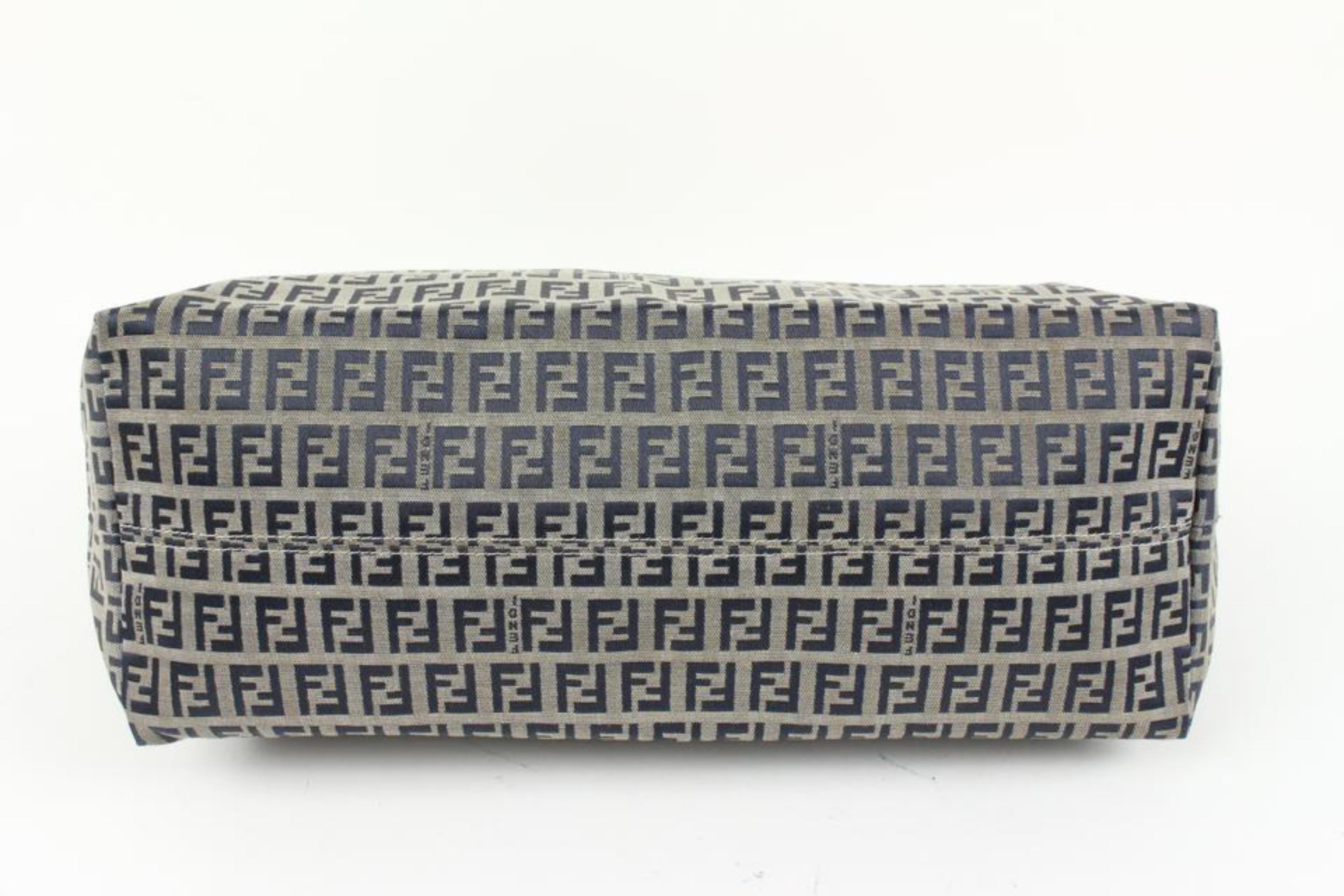 Fendi Navy x Grey Monogram FF Zucca Roll Shopper Tote Bag 60f414s For Sale 4