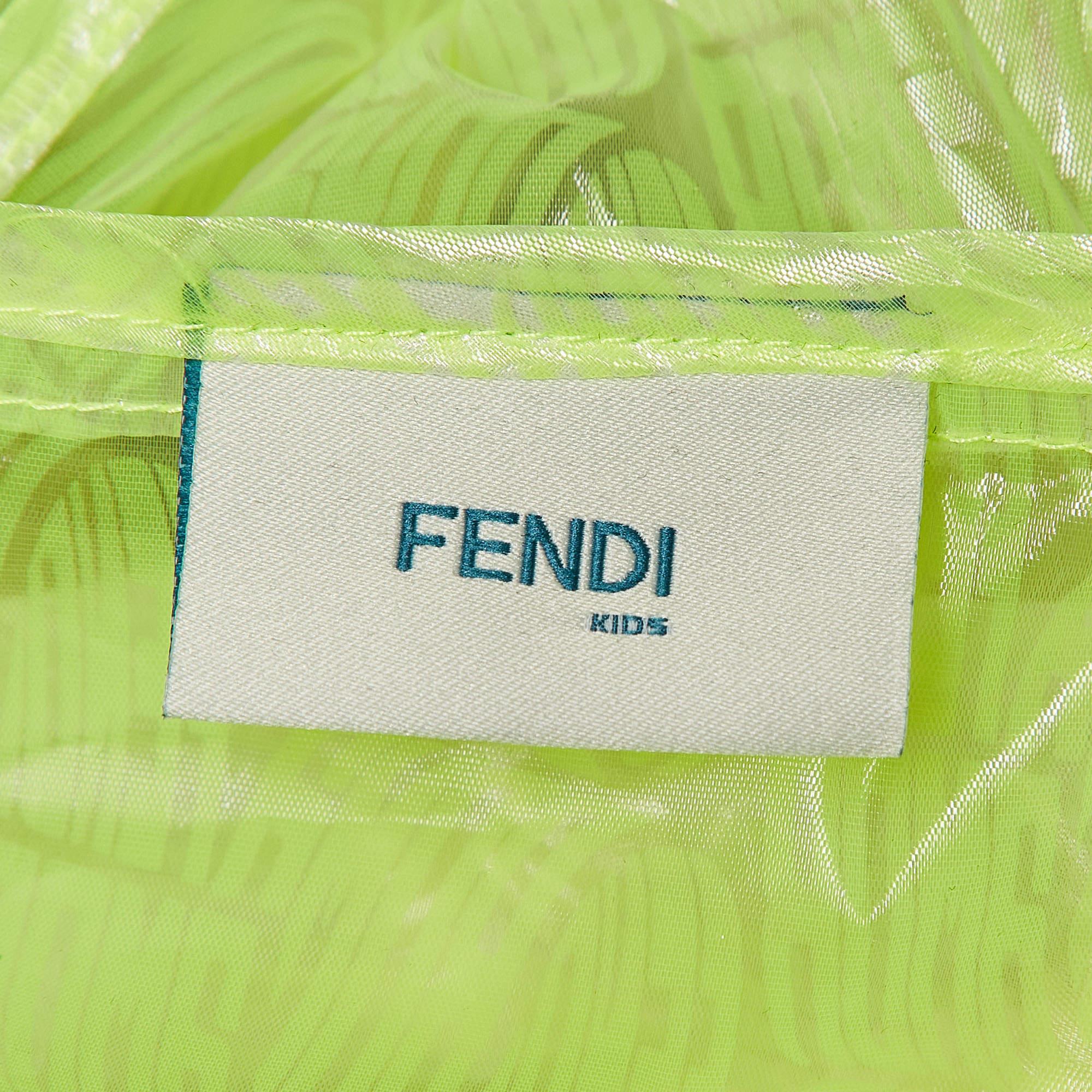 Fendi Giacca sintetica trasparente stampata verde neon 9Y In condizioni Nuovo in vendita a Dubai, Al Qouz 2