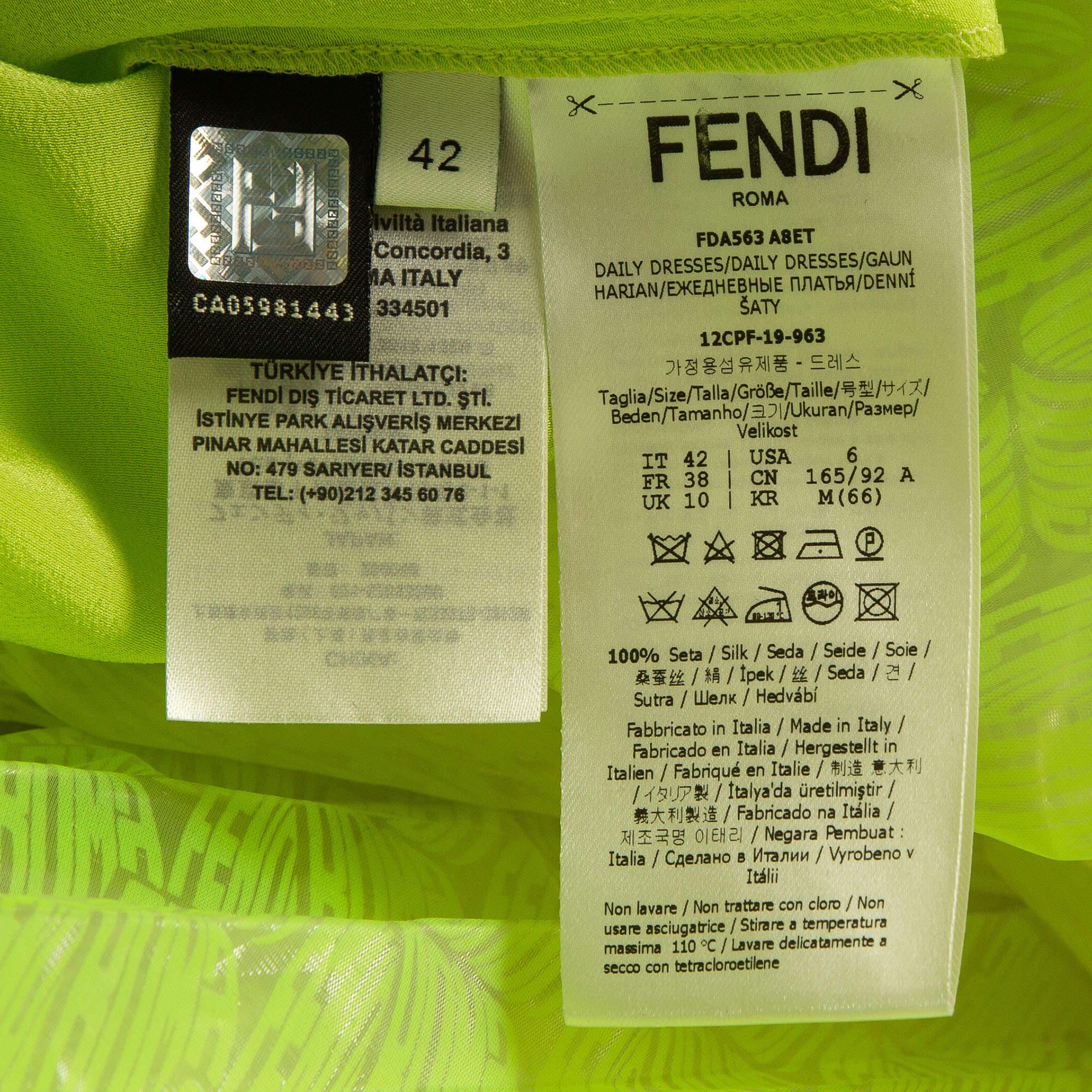 Fendi Amarillo Neón Estampado Sintético Plisado Vestido Midi M en venta 2