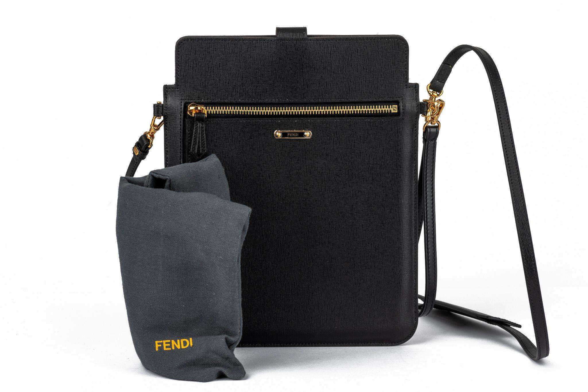Fendi New Black Shoulder Flat Bag For Sale 6