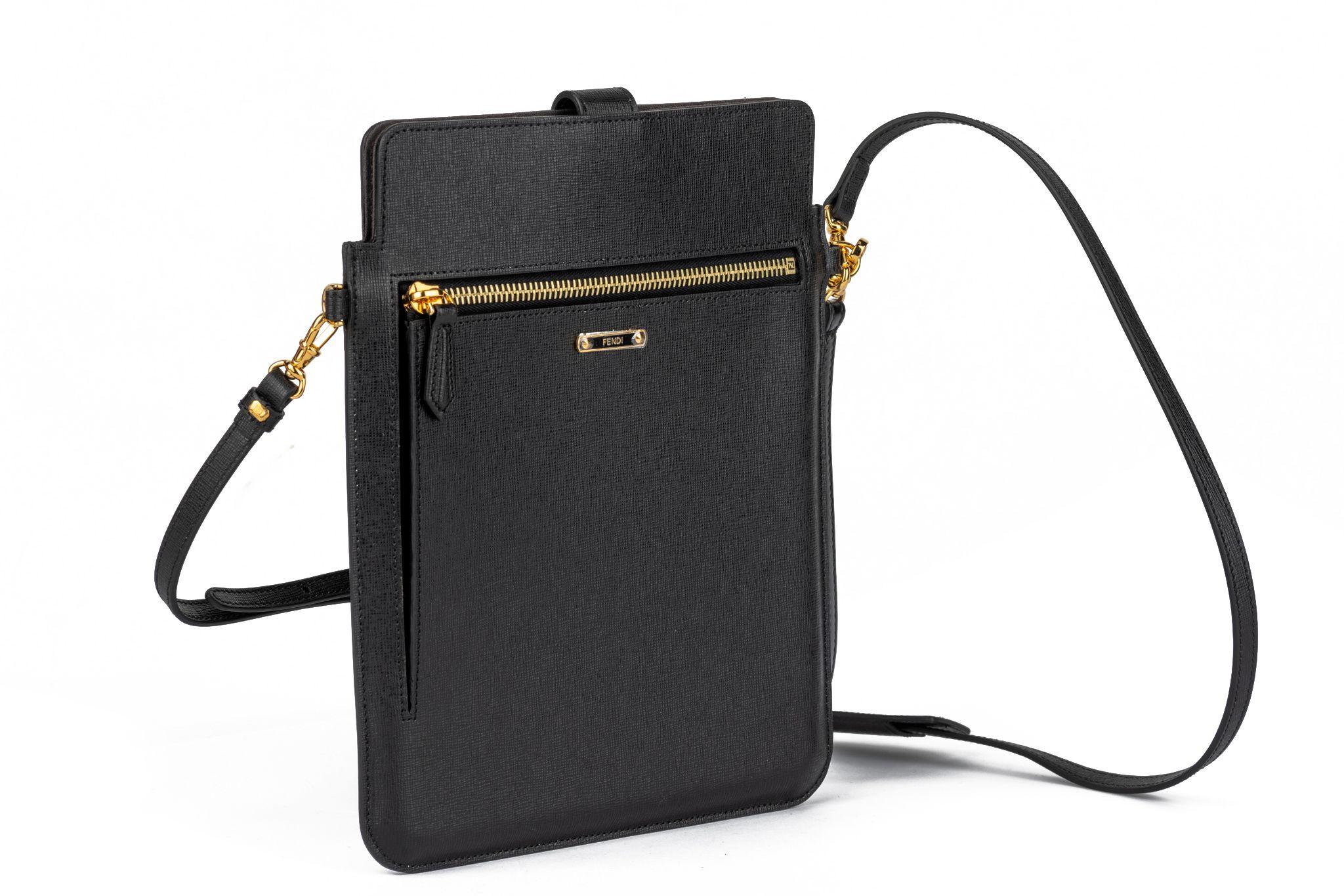 Fendi New Black Shoulder Flat Bag For Sale 7