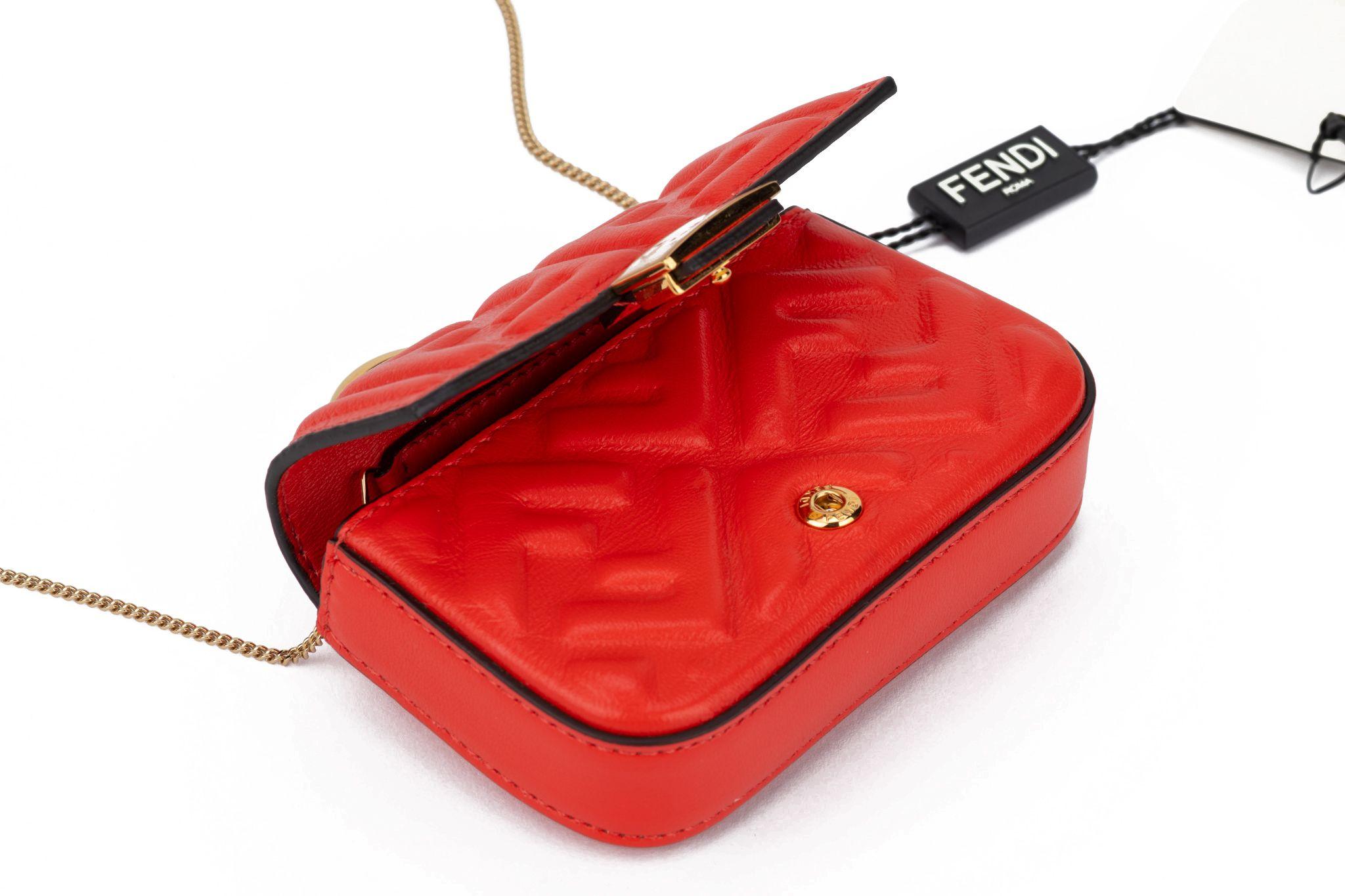 Fendi New Coral Embossed Nano Baguette For Sale 2