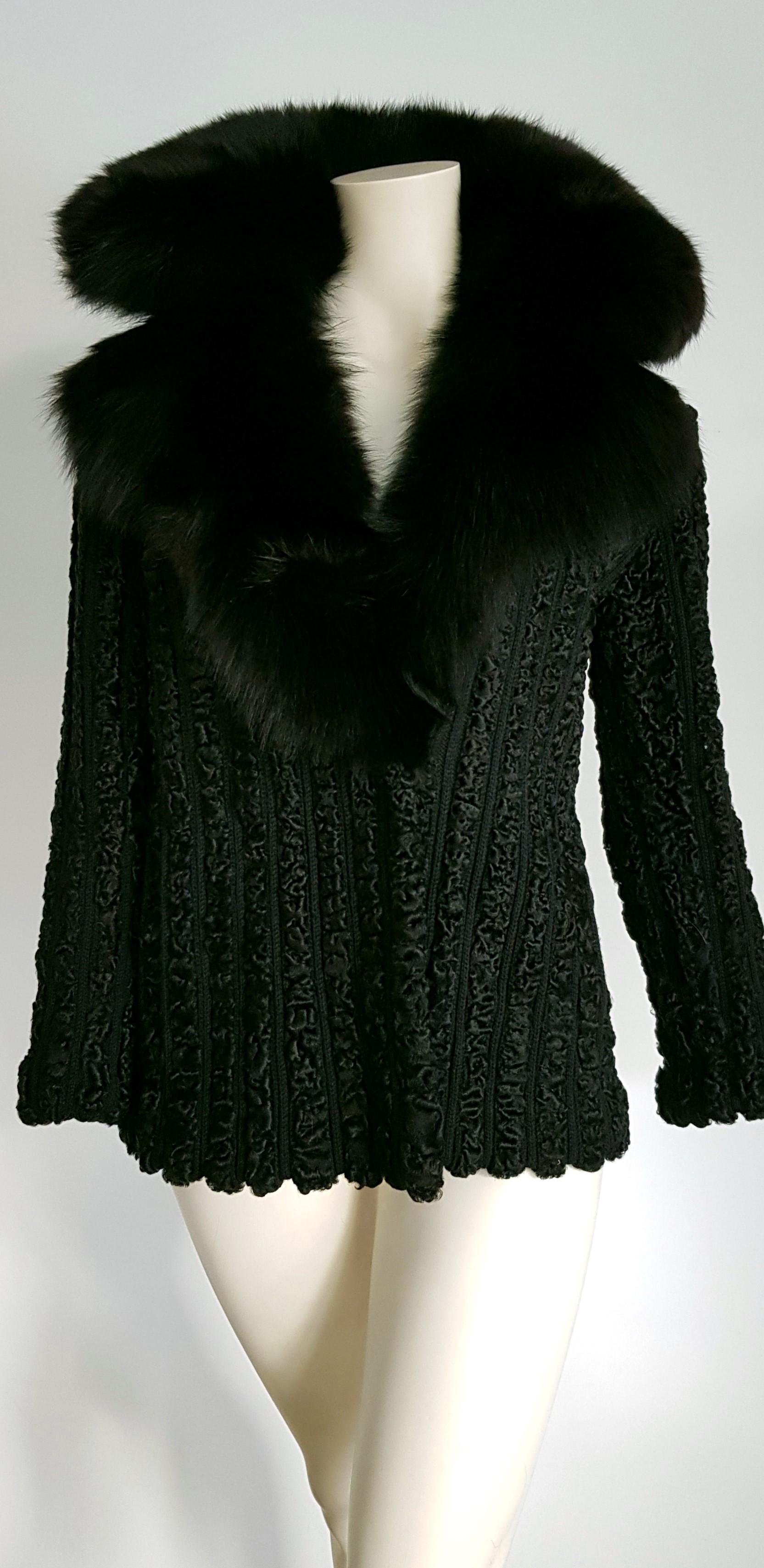 FENDI wild Russian Karakul with Fox Collar Black Fur Jacket - Unworn, New.

SIZE: equivalent to about Small / Medium, please review approx measurements as follows in cm: lenght 75, chest underarm to underarm 54, waist circumference 102, shoulder