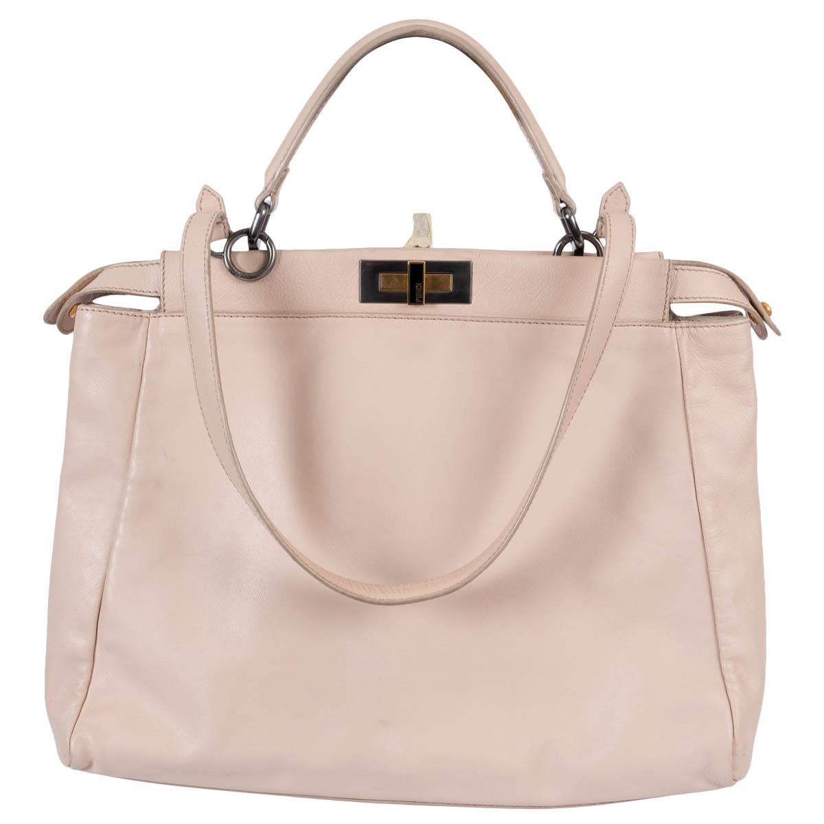 FENDI nude leather LARGE PEEKABOO Shoulder Bag In Fair Condition For Sale In Zürich, CH