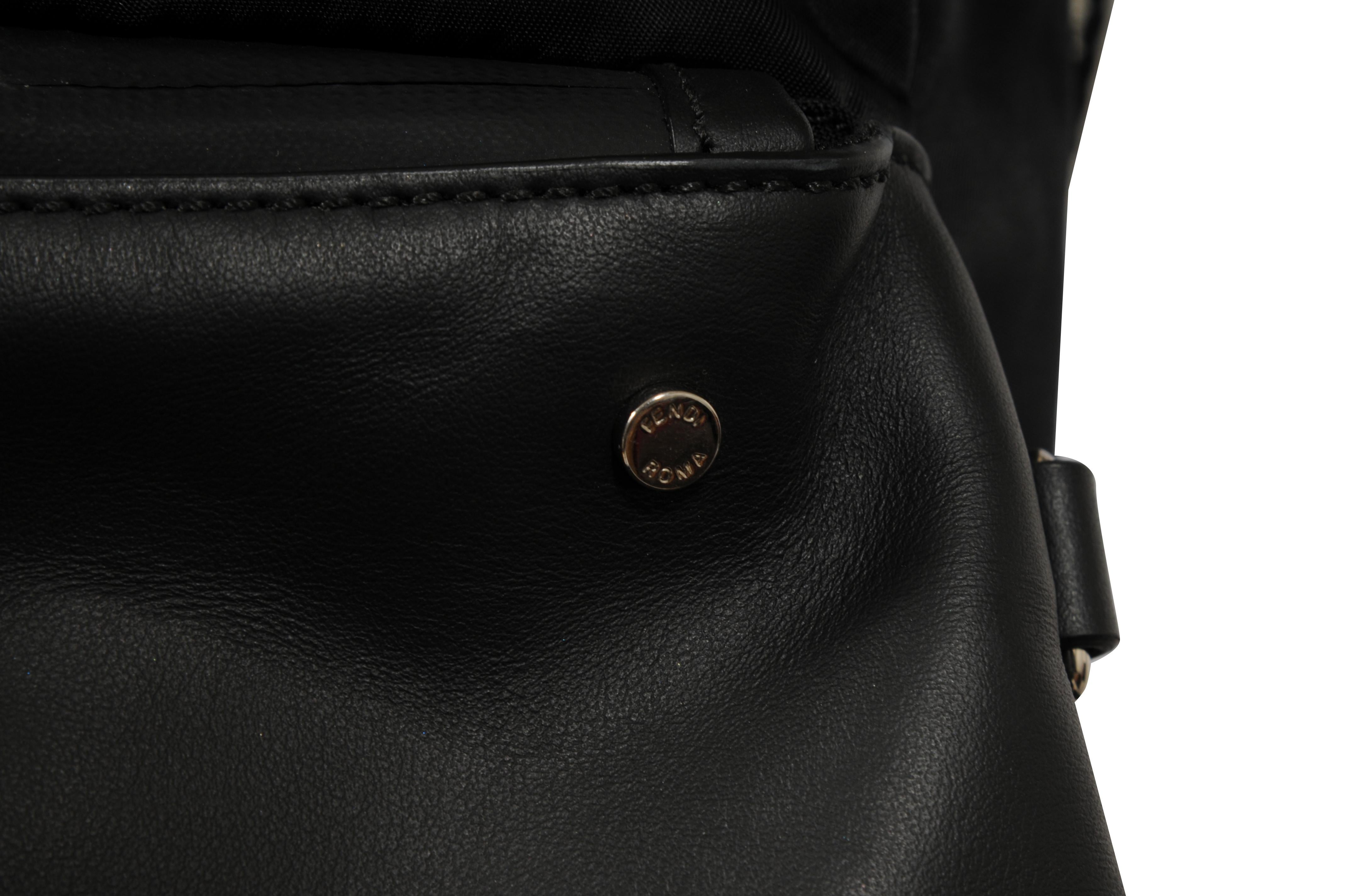 Noir Sac à dos à cordon de serrage Vitello en nylon Fendi Logo en cuir noir Sangles jaunes en vente