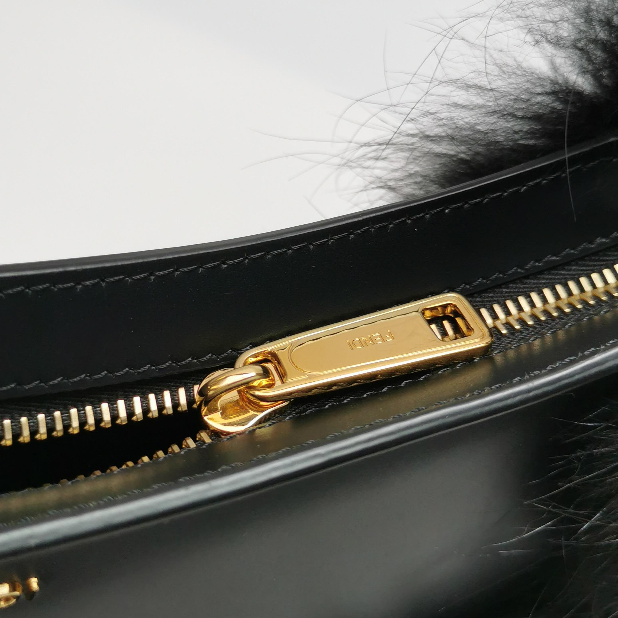 Bolso de hombro FENDI O Lock de piel sintética y cuero negro en venta 6