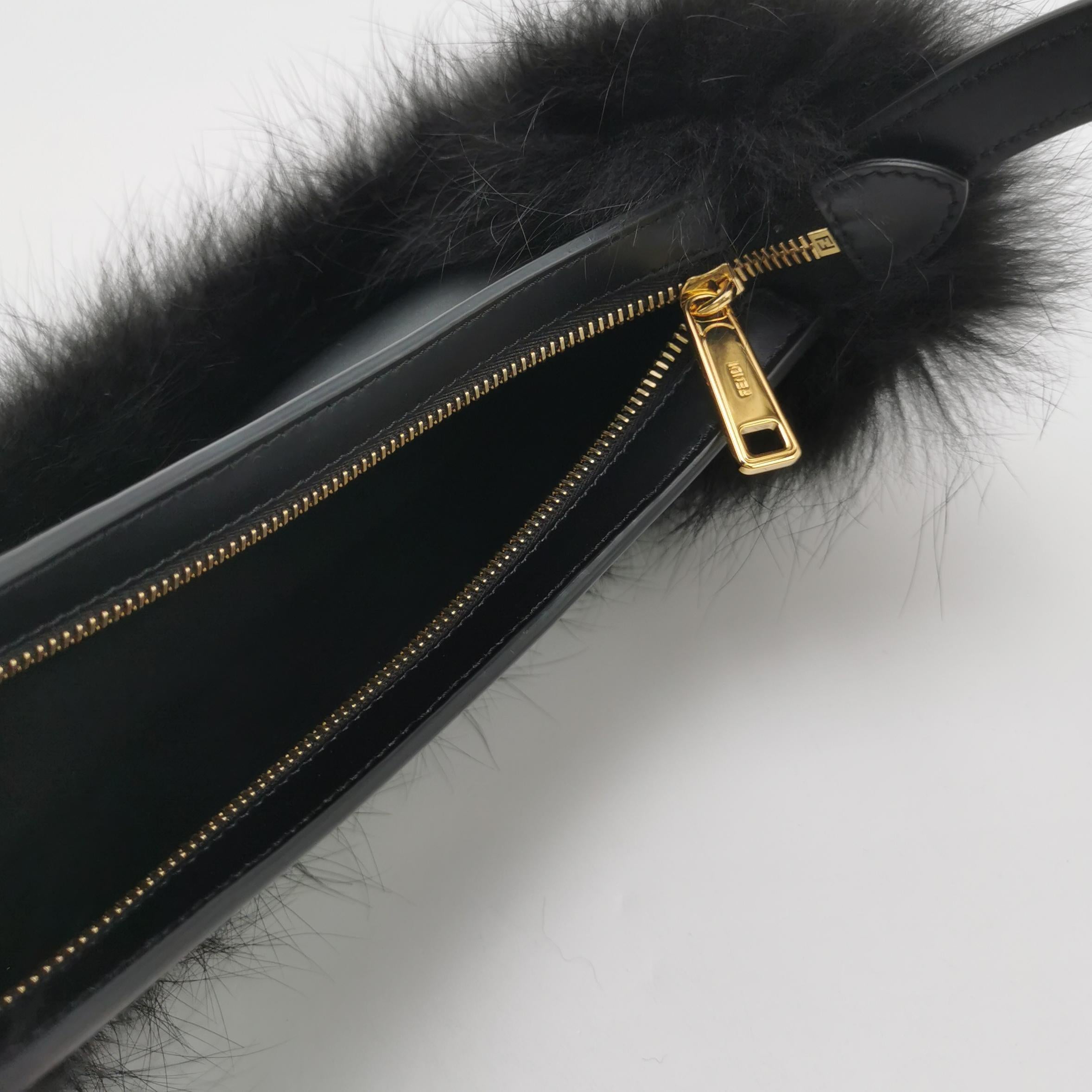 Bolso de hombro FENDI O Lock de piel sintética y cuero negro en venta 2