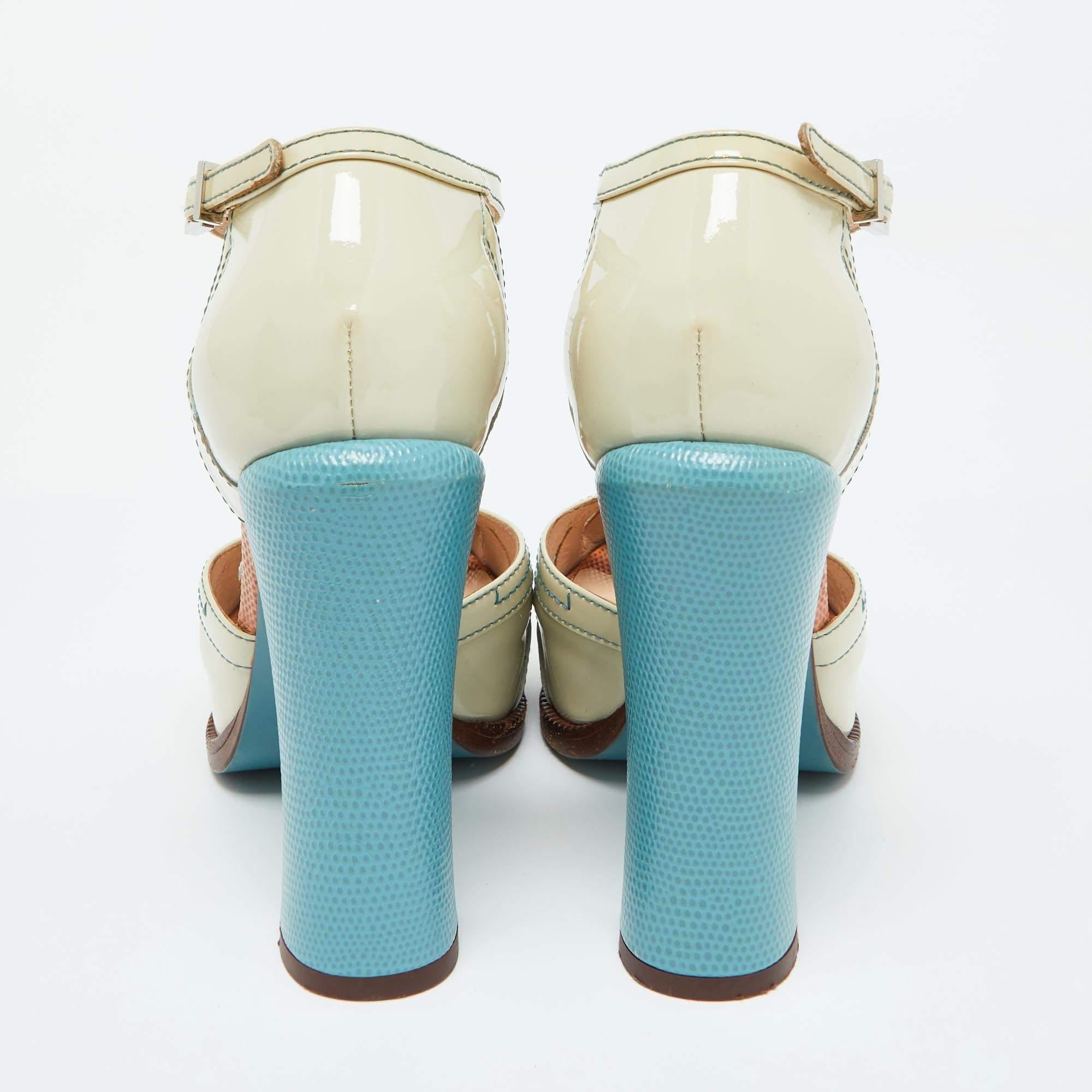 Women's Fendi Off-white/Blue Patent Leather T-Strap Platform Sandals Size 36.5 For Sale