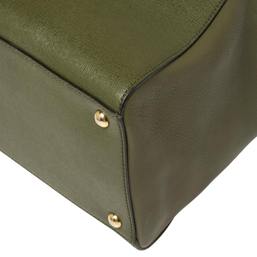 Fendi Olive Green Leather Medium 2Jours Tote In Fair Condition In Dubai, Al Qouz 2