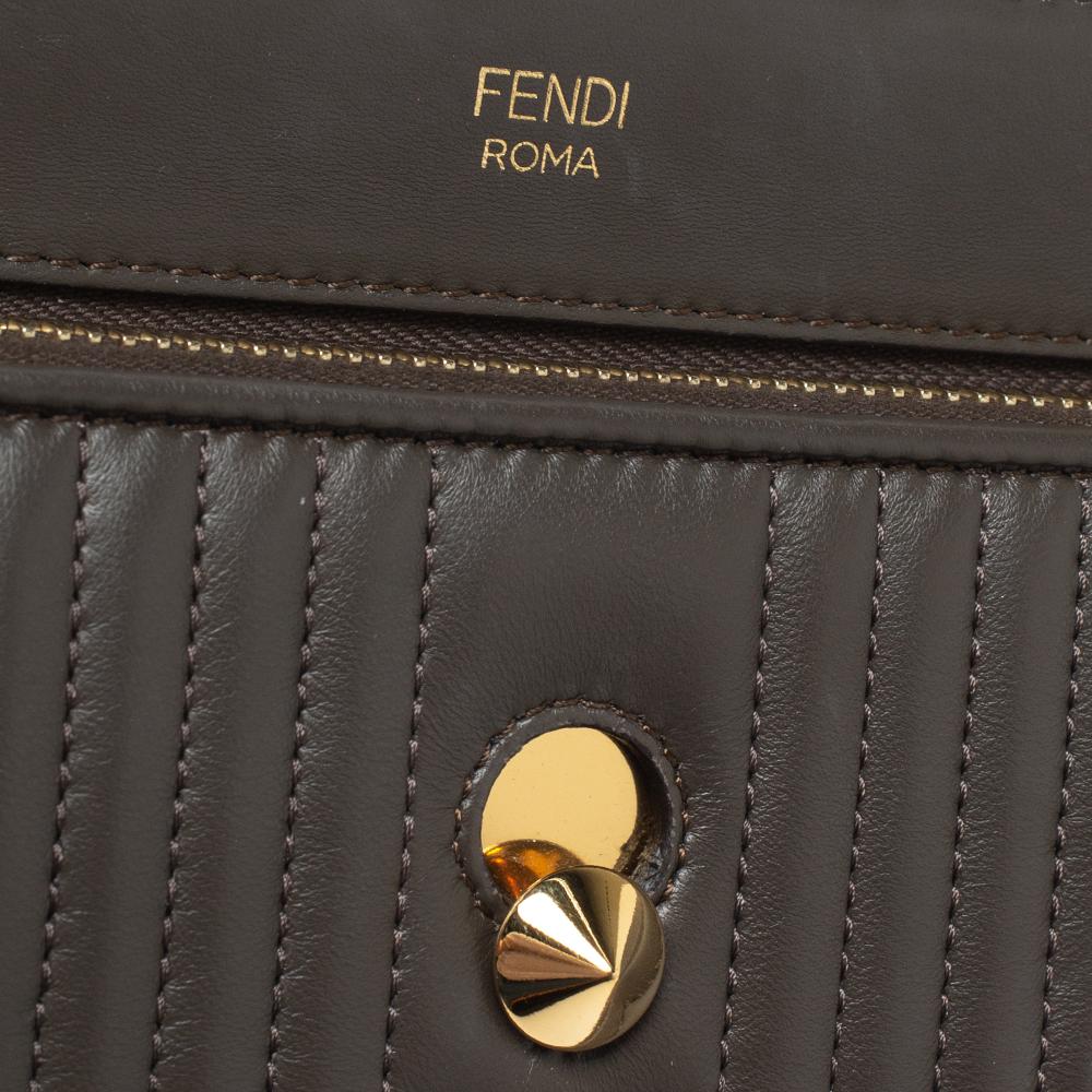 Fendi Olive Green Quilted Leather Dotcom Click Shoulder Bag In Good Condition In Dubai, Al Qouz 2