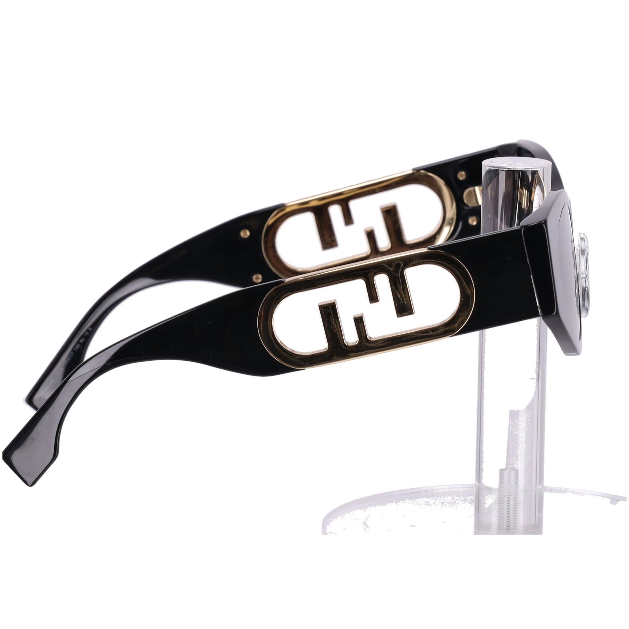 Fendi O'Lock 'FF' Logo Sunglasses In Excellent Condition In London, GB
