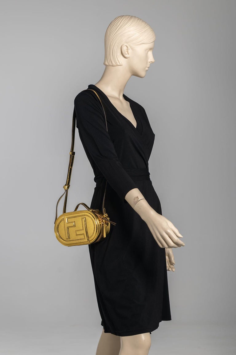 【FENDI】 O'Lock Mini Camera Case★関税送料込み Fendi O'Lock Mini Camera Case - Yellow Crossbody Bags