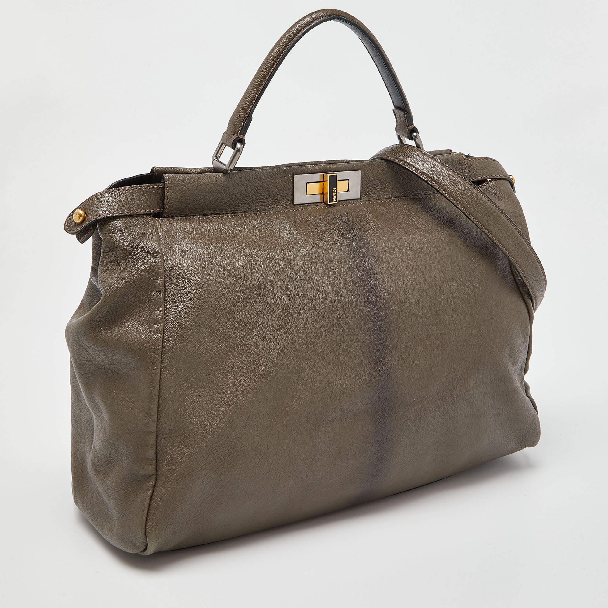 Fendi Ombre Brown Leather Large Peekaboo Top Handle Bag In Good Condition In Dubai, Al Qouz 2